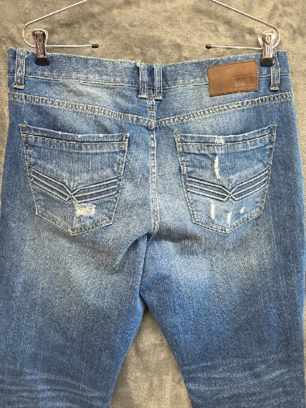 BKE Men’s Straight Distressed Medium Blue Jeans sz 34 R